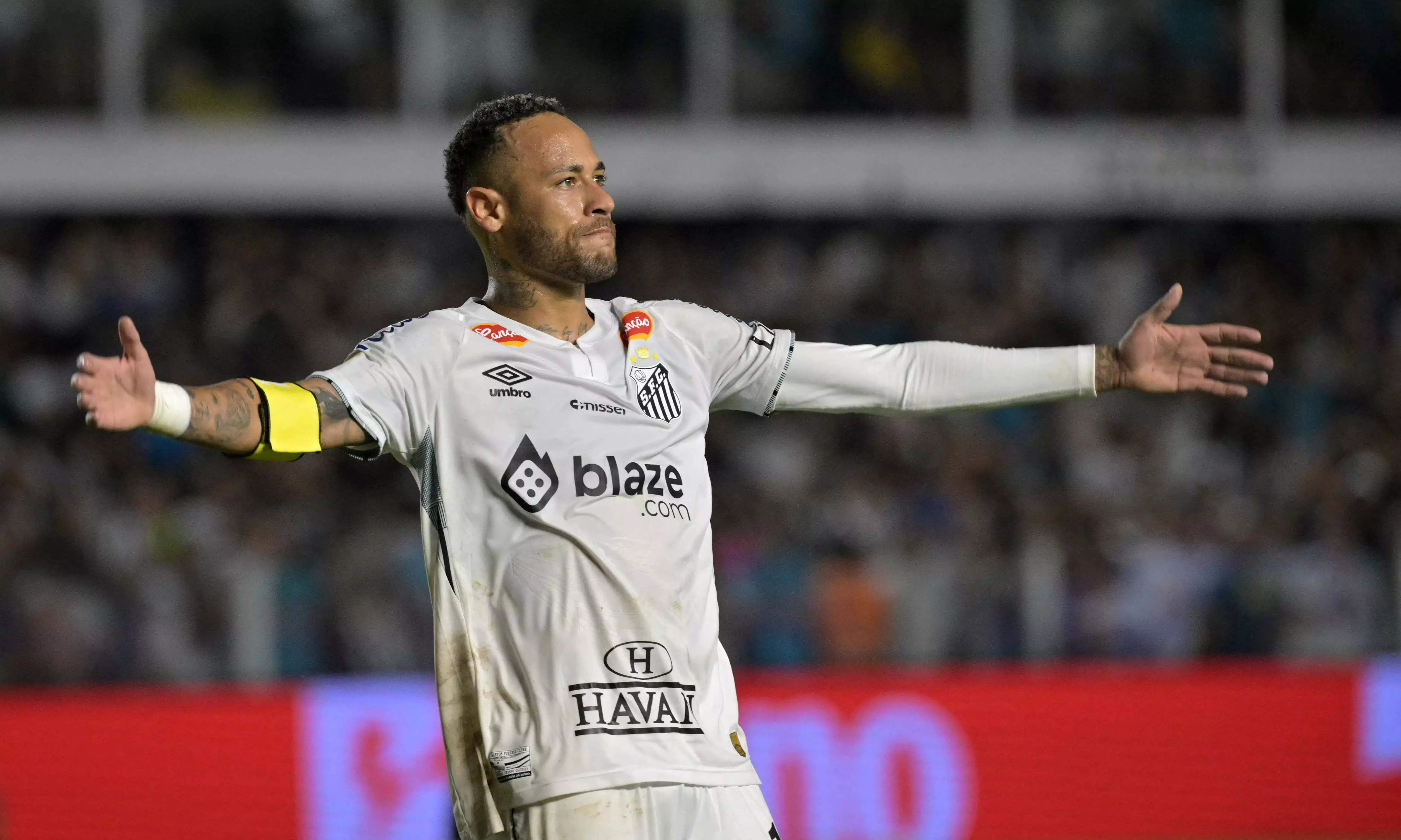 Neymar completes successful knee procedure as World Cup focus sharpens